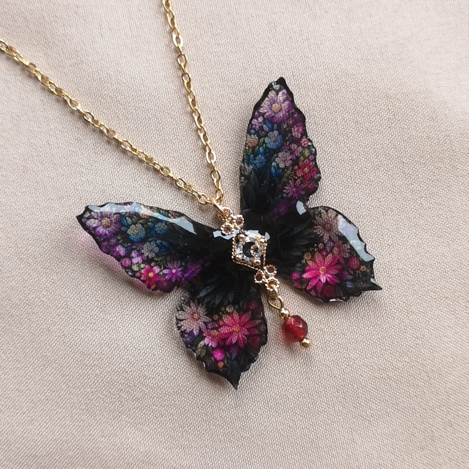 Naszyjnik motyl flower whisper z jadeitem i cyrkonią - obrazek 7
