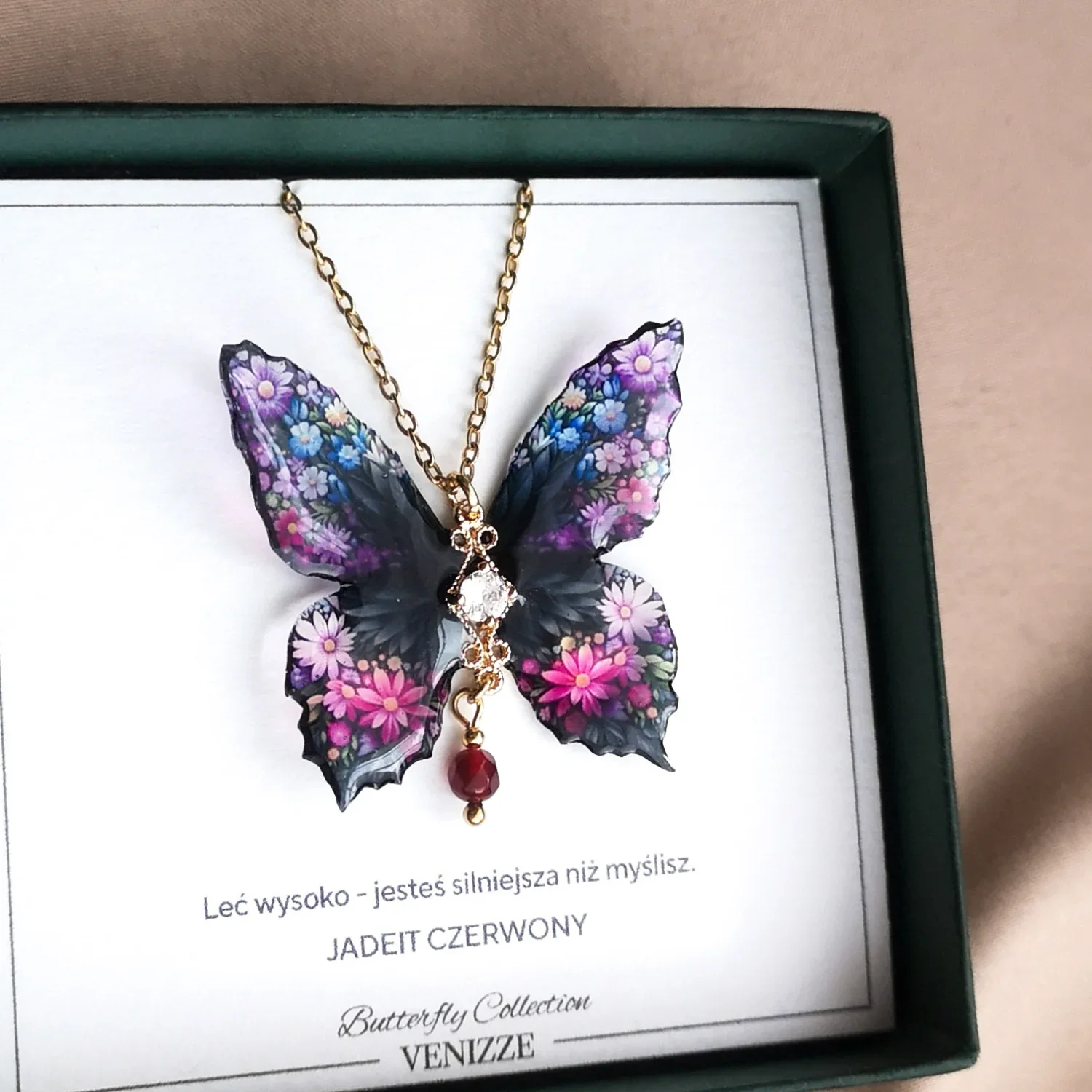 Naszyjnik motyl flower whisper z jadeitem i cyrkonią - obrazek 4