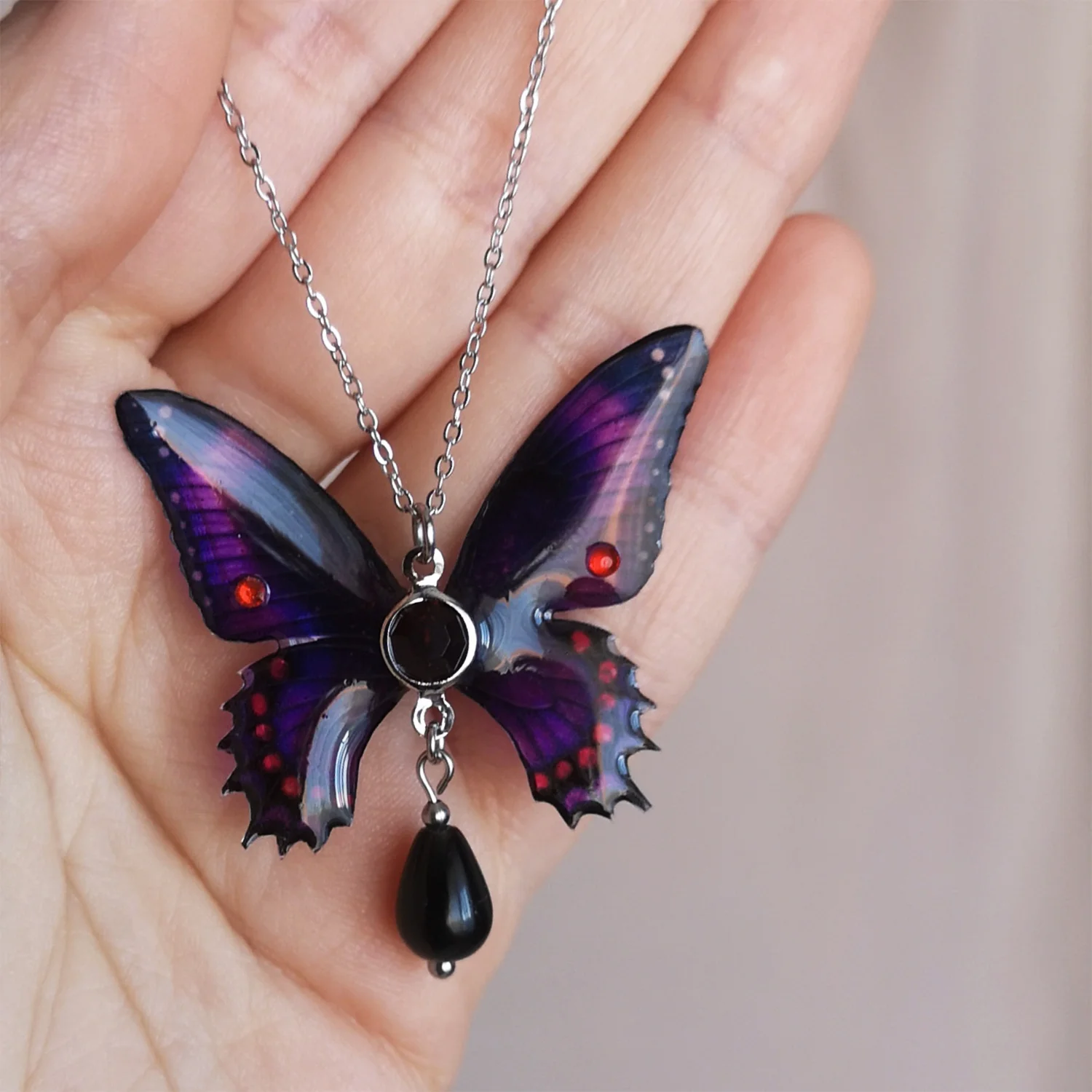 Naszyjnik motyl twilight morph z onyksem i cyrkonią - obrazek 3