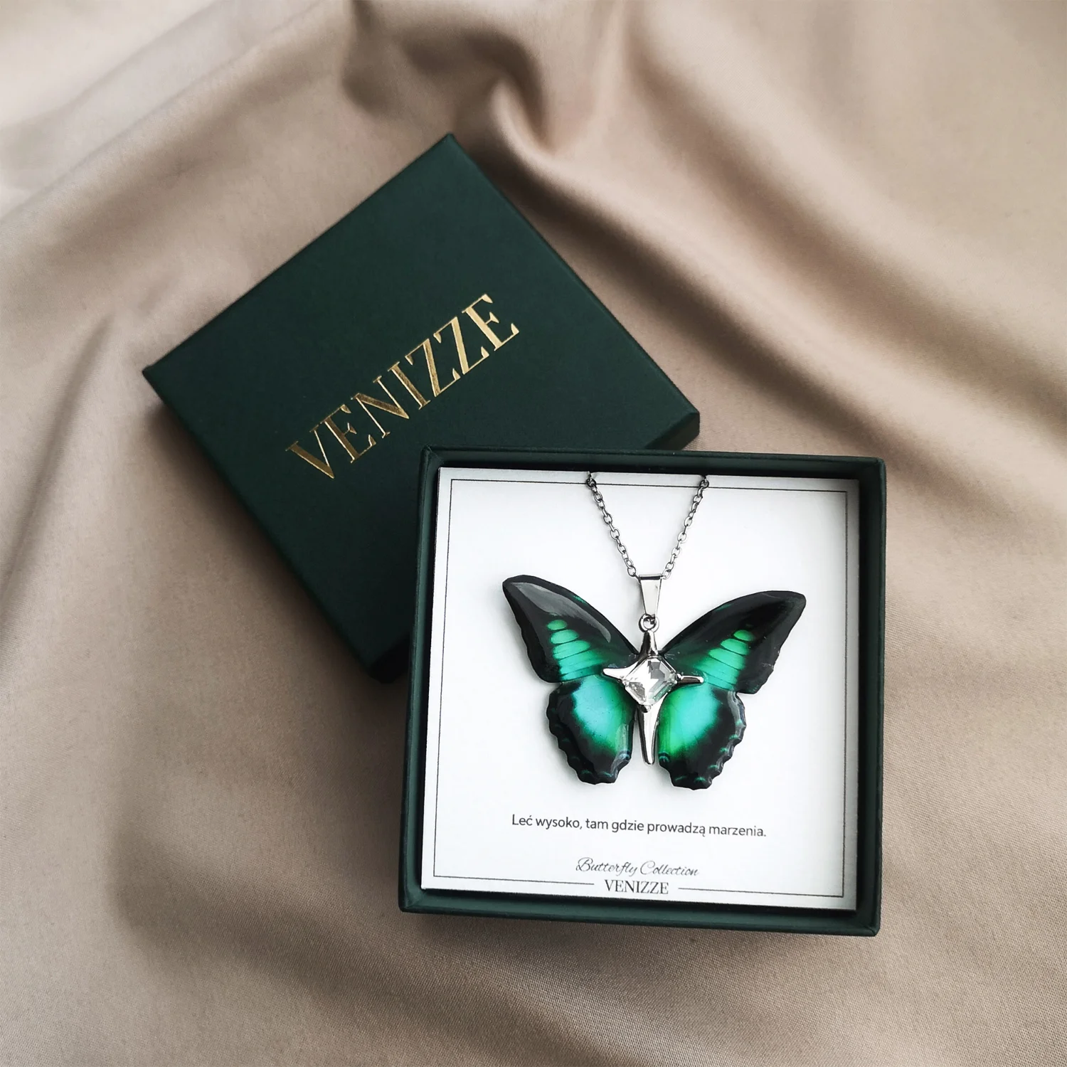 Naszyjnik motyl green flutter z kamienem ozdobnym - obrazek 2