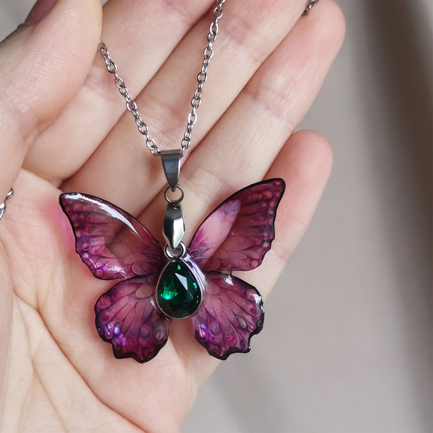 Naszyjnik motyl violet haze z cyrkonią - obrazek 3